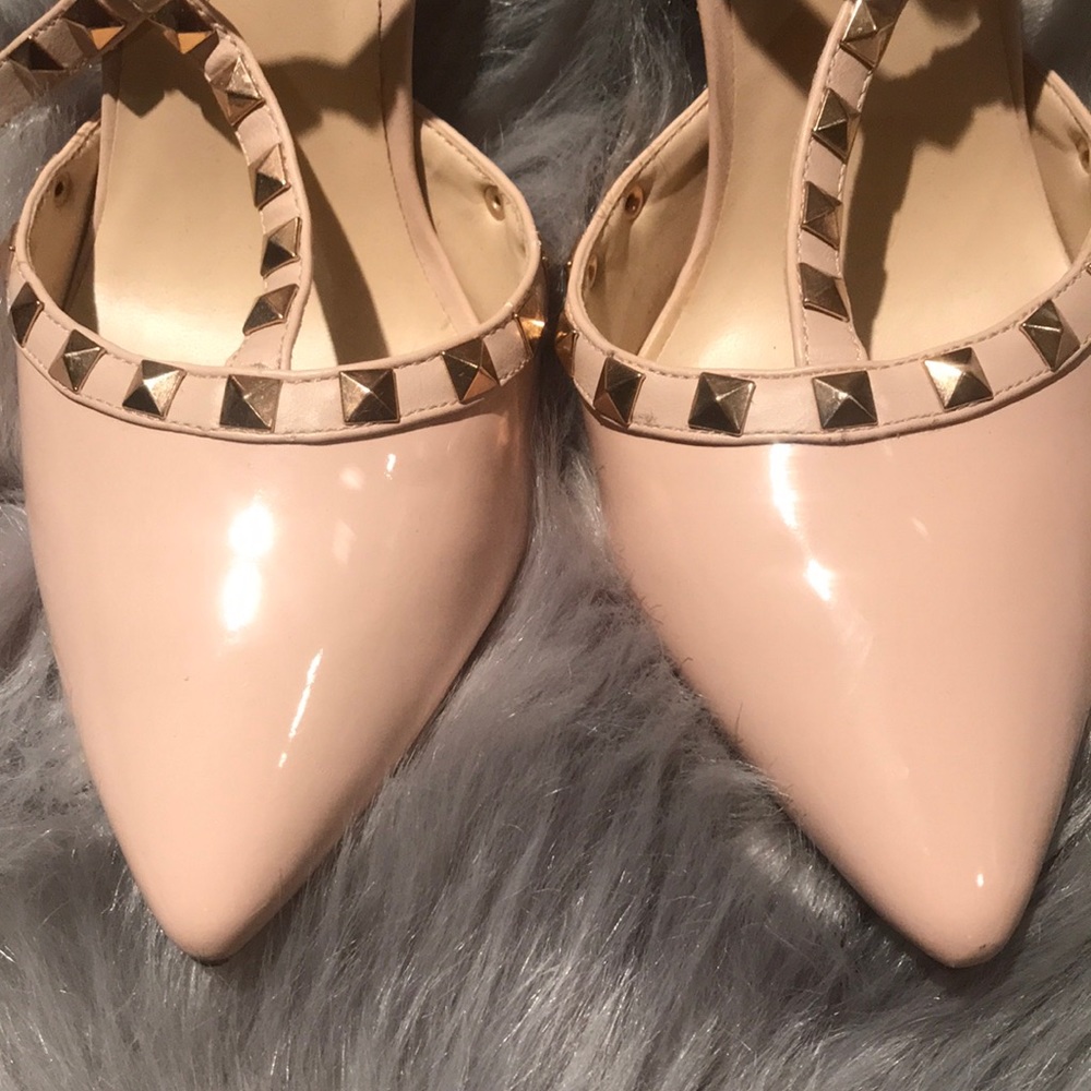 Pointy studded heels - Picture 2 of 7